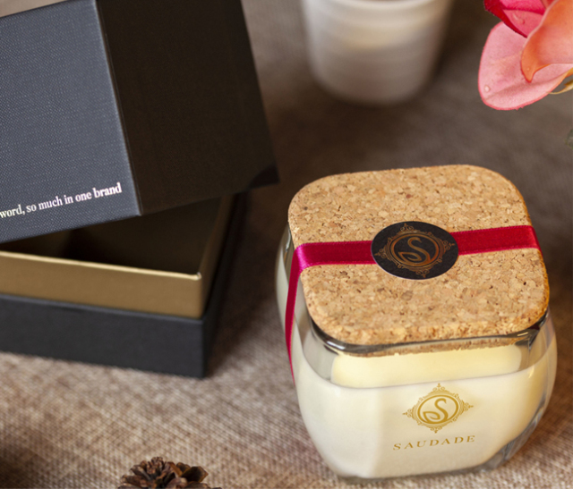 ソイキャンドル 200g / アロマ SAUDADE エッセンシスデ