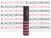 施術後にコーティングすることで、接着部分を保護強化して長持ち「ブラックコーティング」