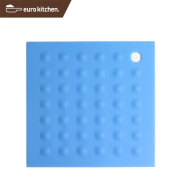 ユーロキッチン eurokitchen シリコンホットパッド 四角 青 シリコン鍋つかみ、鍋敷き、ビンオープナー 175×175mm【オーブンミット】