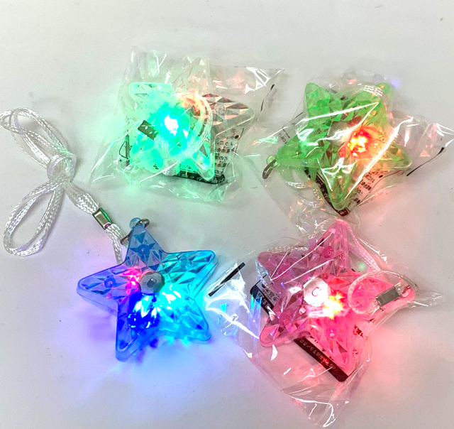 gla-07hir 【24個入タイプ】フラッシュスターカットペンダント　24入（光るスターペンダント）