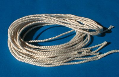 gr-010mik ベーゴマのひも　100本入