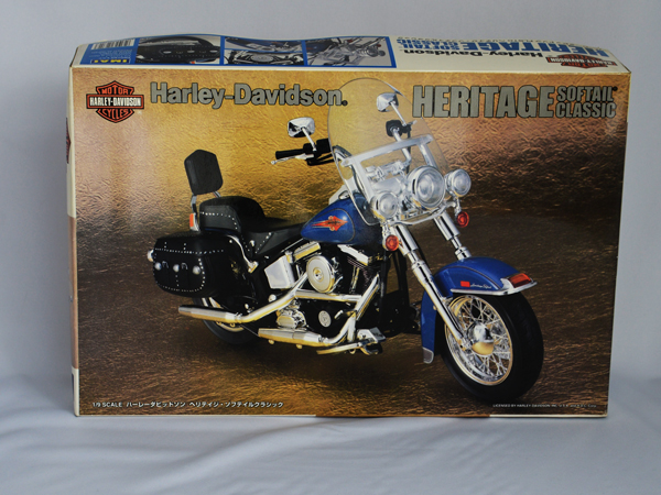 gr-425toc 【限定コレクター商品】ハーレーダビッドソン　FLSTC　ヘリテイジ・ソフテイルクラシック　1/9 SCALE