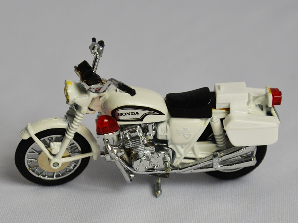 ダイヤペット ホンダ CB 750 FOUR 警視庁 白バイ 当時物 ミニカー ダイヤペット ホンダ CB 750 FOUR 警視庁 白バイ 当時物