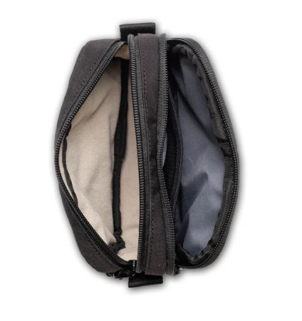 Jones ジョーンズ Dopp Kit - Black ラウンドポーチ JONES Sports Jones ジョーンズ Dopp Kit -  Field Khaki ラウンド JONES [ジョーンズ] Caddie Passport - Black ポーチ