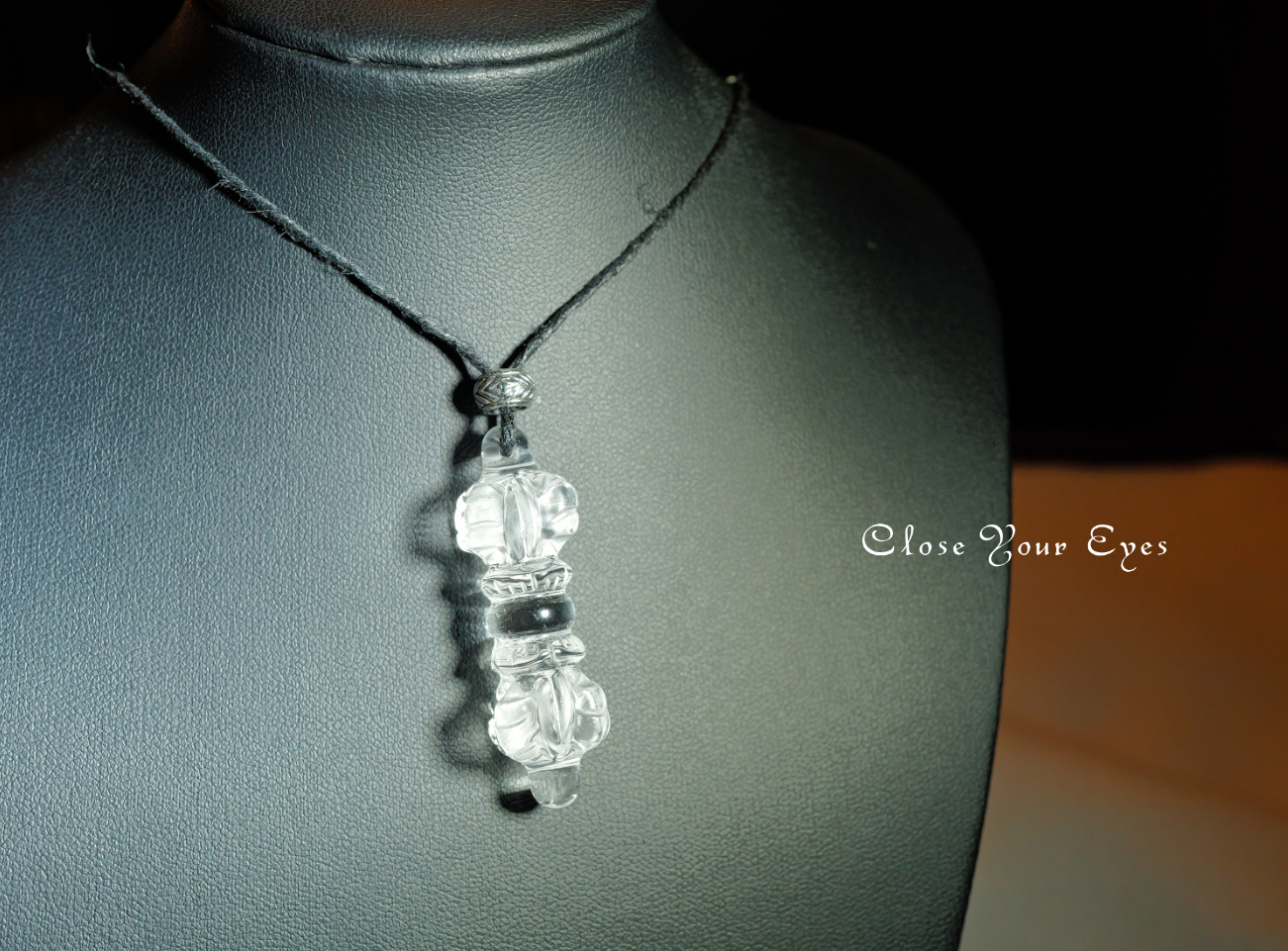 ブラジル産　本水晶　チベタンバジュラ　０２