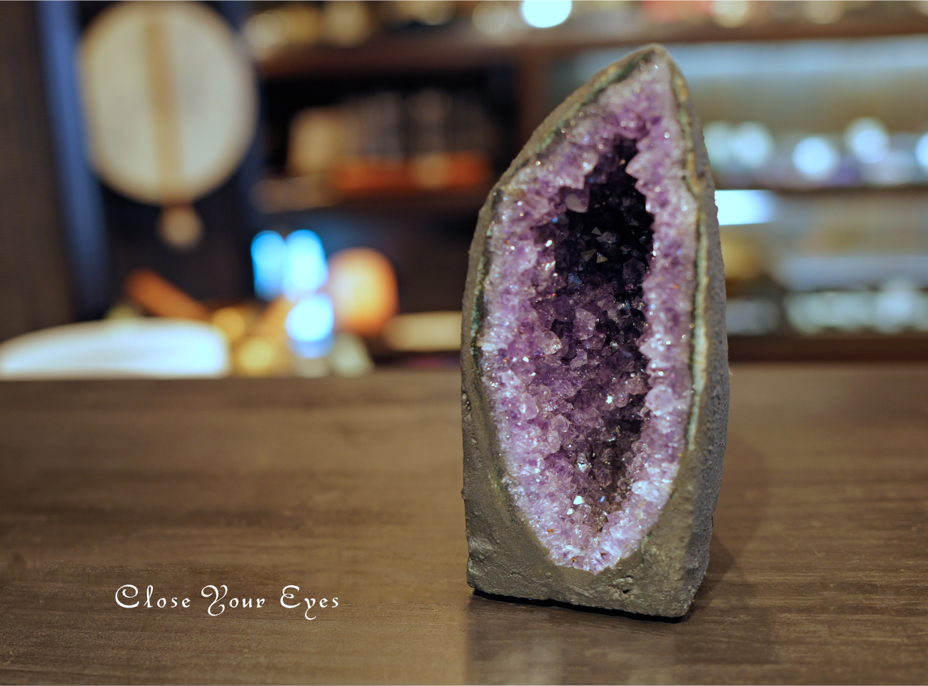 ウルグアイ産　アメシストドーム　０６