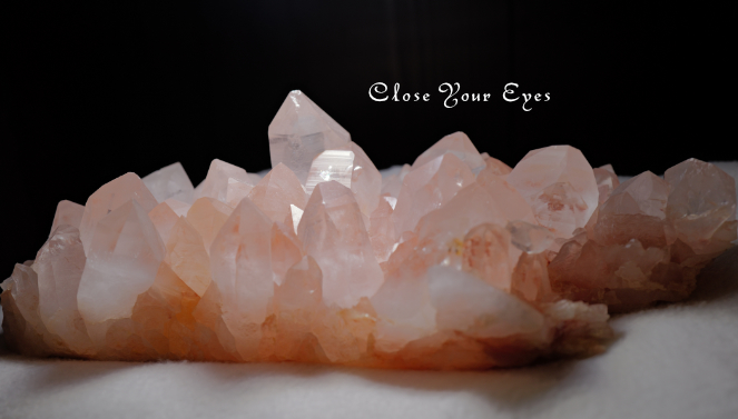 ヒマラヤ・クルバレー産水晶　０２（複数の水晶ポイントにレコードキーパー入り）