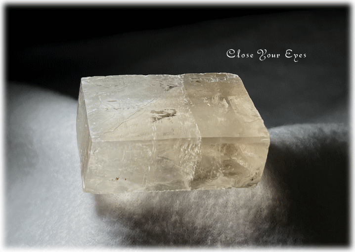 オプティカルカルサイト　鉱物原石