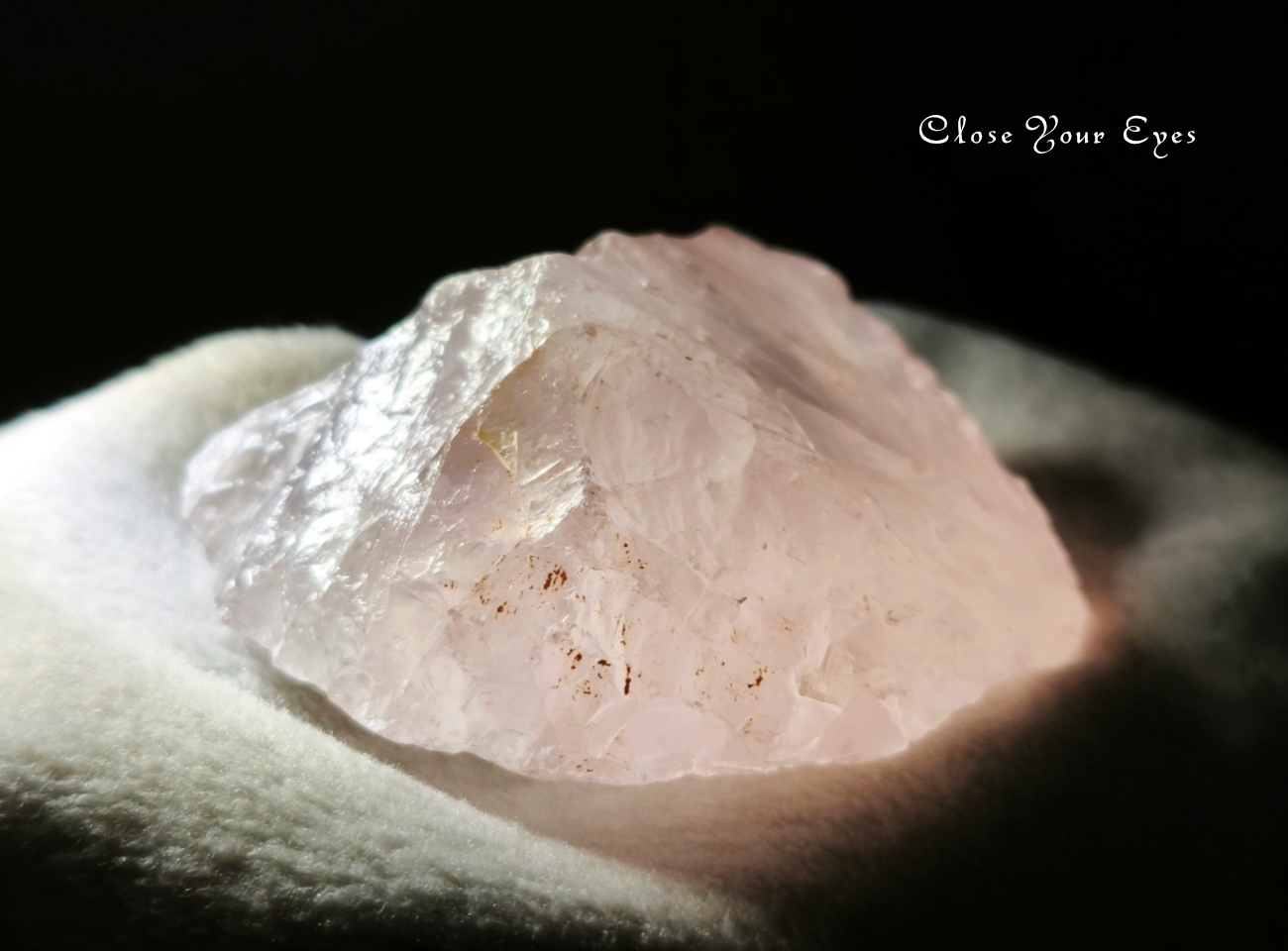 マダガスカル産　ローズクォーツ　０５