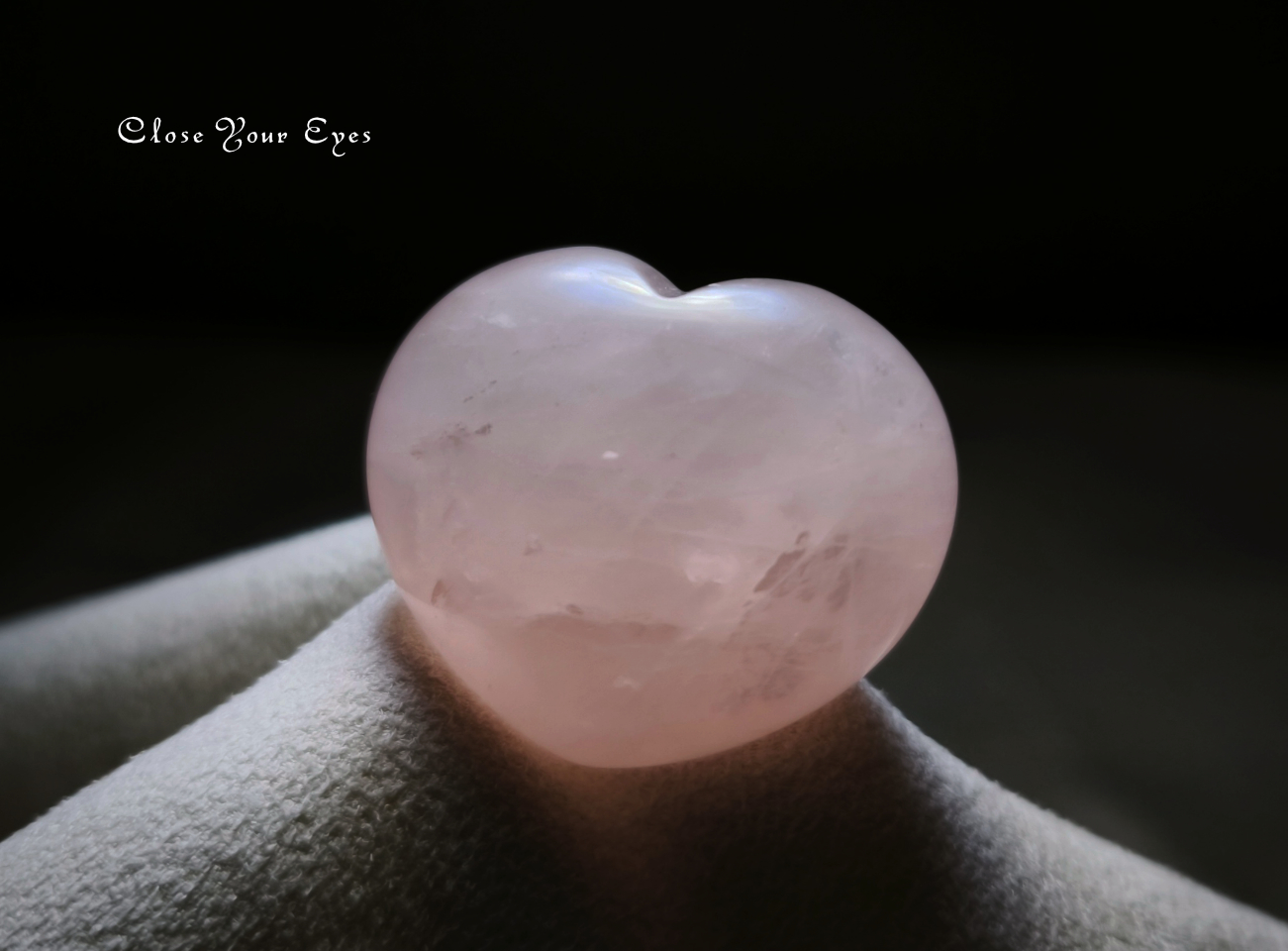 ブラジル産ローズクォーツ ハート　３９