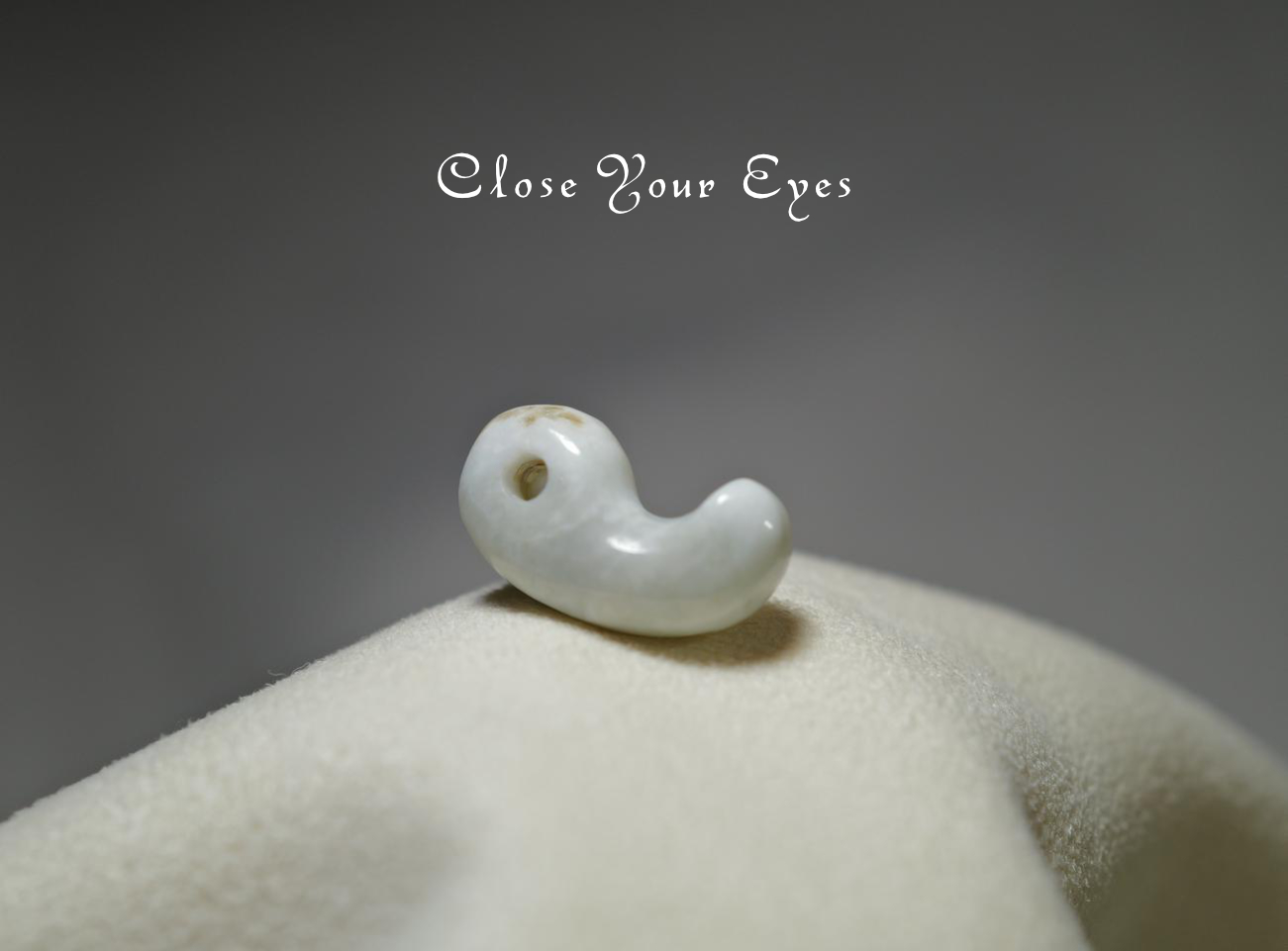 勾玉　０８　糸魚川翡翠