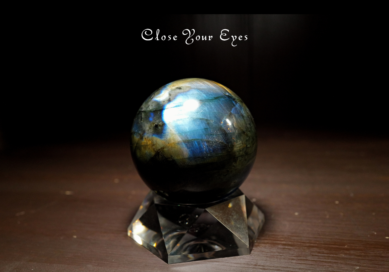 マダガスカル産　ラブラドライト丸玉　０１　63mm玉