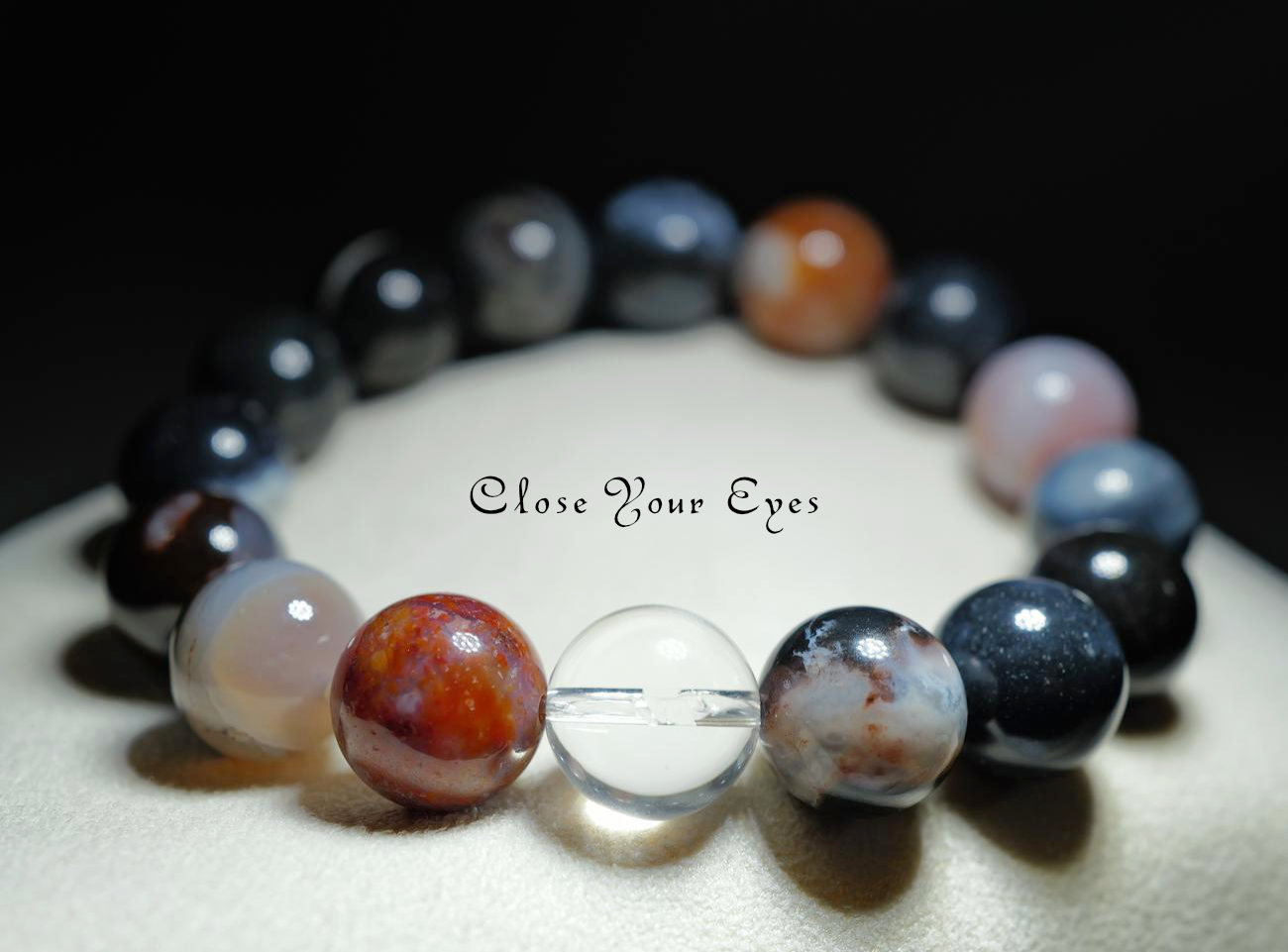 ハイパーエナジーブレス　ブラックスレイマン　１２ｍｍ　０１