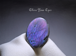 マダガスカル産　ラブラドライト・磨き石　０７