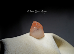 ブラジル産　ピンクレムリアンシードクリスタル　０６