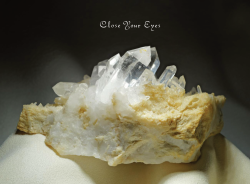 ヒマラヤ・マニハール産　水晶クラスター　１２