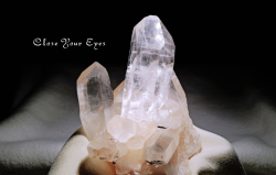 ヒマラヤ・マニカラン産水晶クラスター　６９