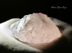 マダガスカル産　ローズクォーツ　０５