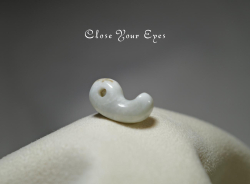 勾玉　０８　糸魚川翡翠