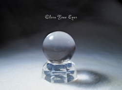 水晶玉・クリアボール　１３　ブラジル産　32mm丸玉