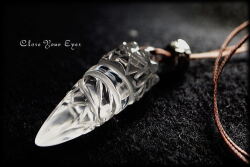 チベタン・プルパのクリスタルペンダント　Ｂ