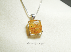 シルバーペンダント　１２５　ブラジル産　金のルチルクォーツ