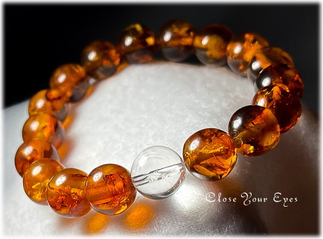 アンバー（琥珀）イメージ画像