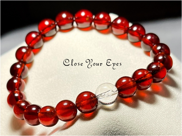 ヘソナイト（オレンジガーネット）