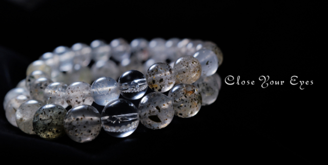 ドットマイカクォーツ