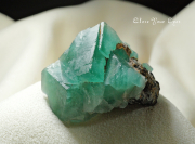 イングランド産　フローライト原石　０４