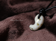 勾玉　０３　糸魚川翡翠