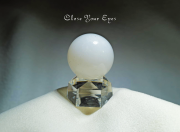 オーストラリアン・スノークォーツ　30ｍｍ　丸玉　０１