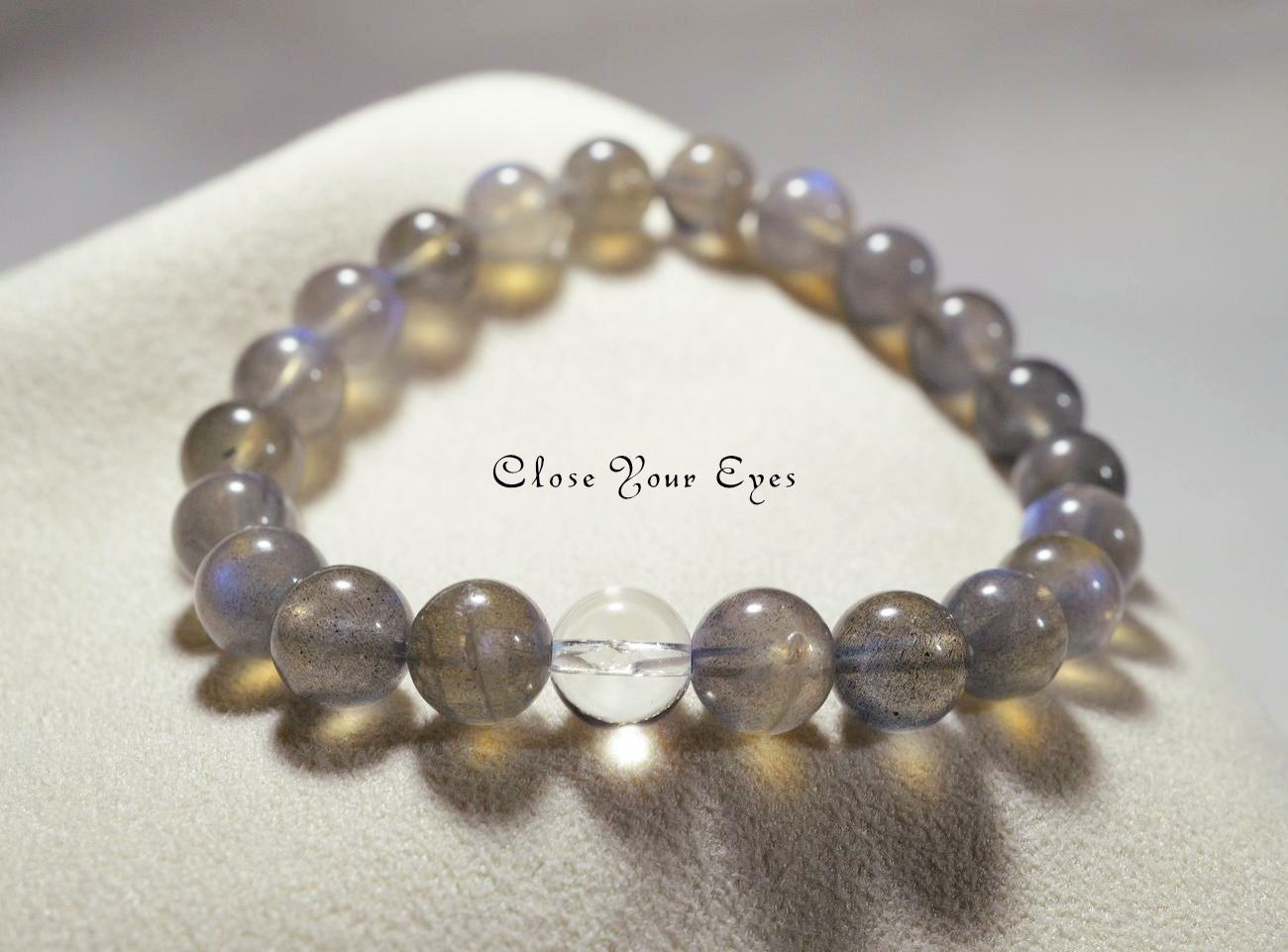 セール激レアラブラドライト1500グラムくらいパワースゴすぎめちゃ