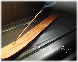 聖者のお香　お香立て