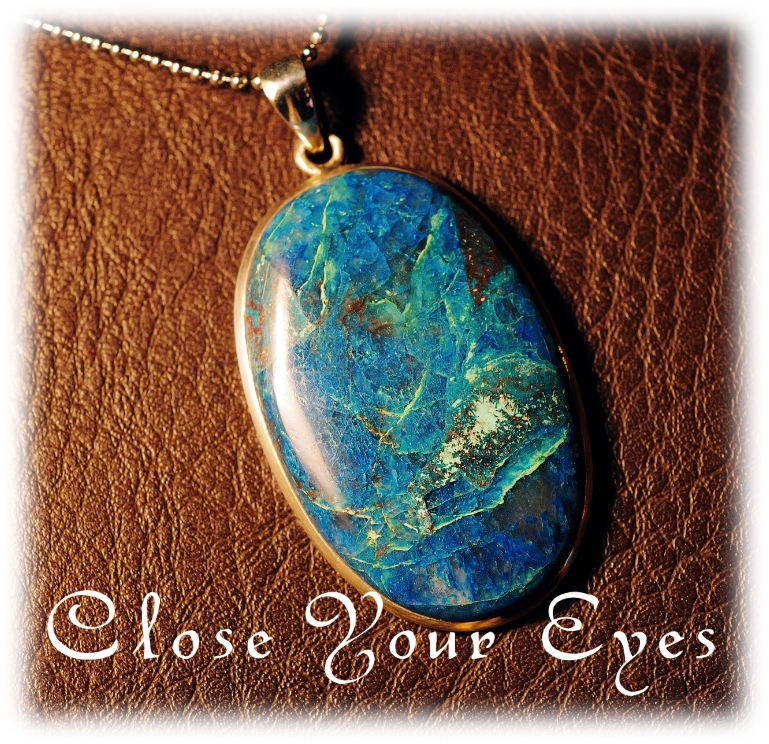 毎日ひとつ魔法石　シルバーペンダント　シャッタカイト　６９