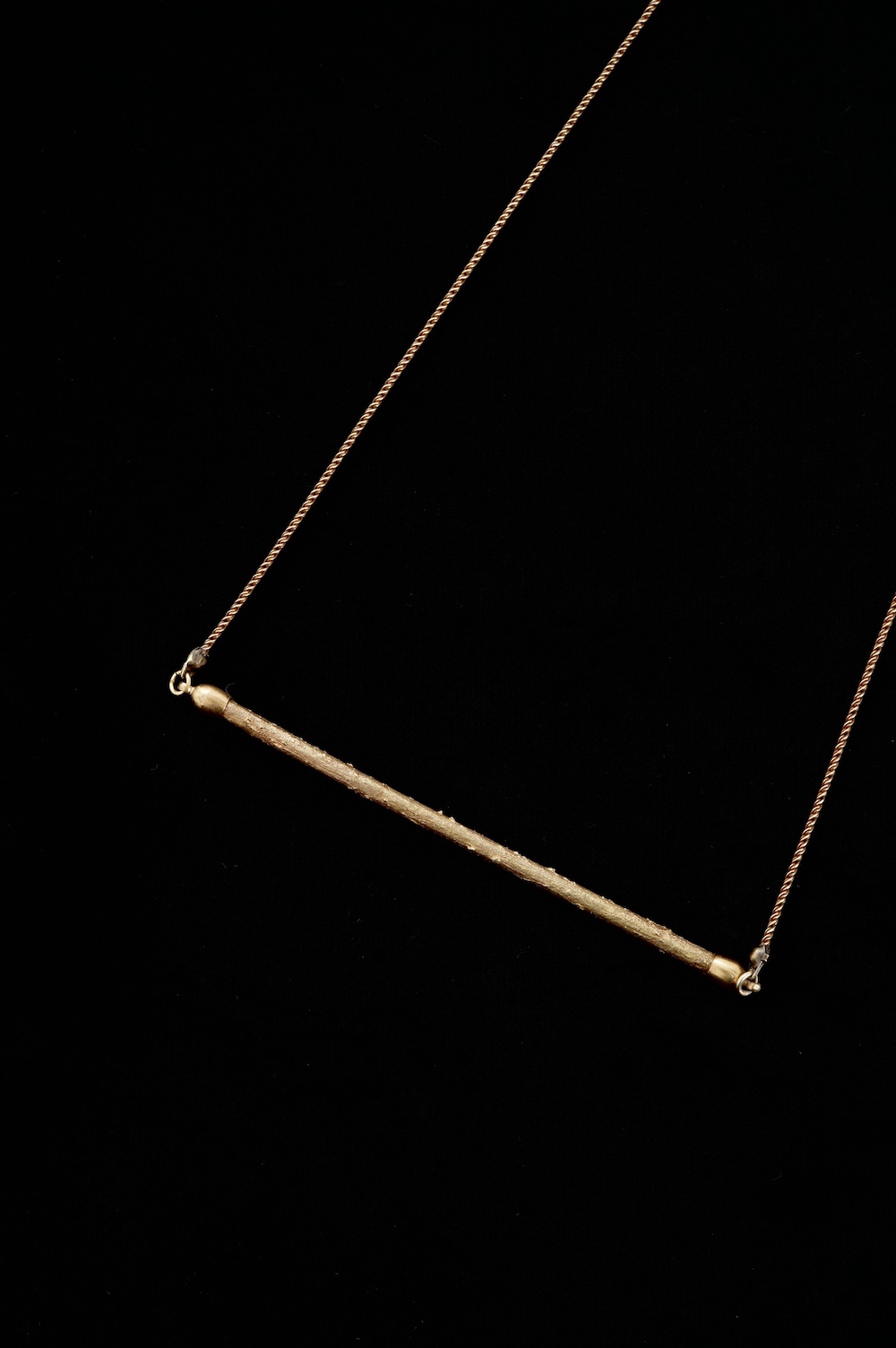 en,  ”木のうた”まっすぐ枝のネックレス（真鍮）