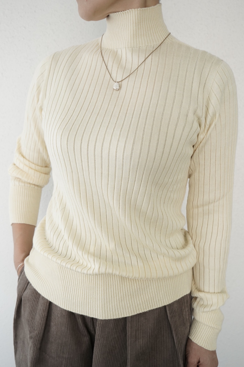 susuri シルクニット　ポエータハイネックニット　rye SUSURI ポエータハイネックセーター annabelle