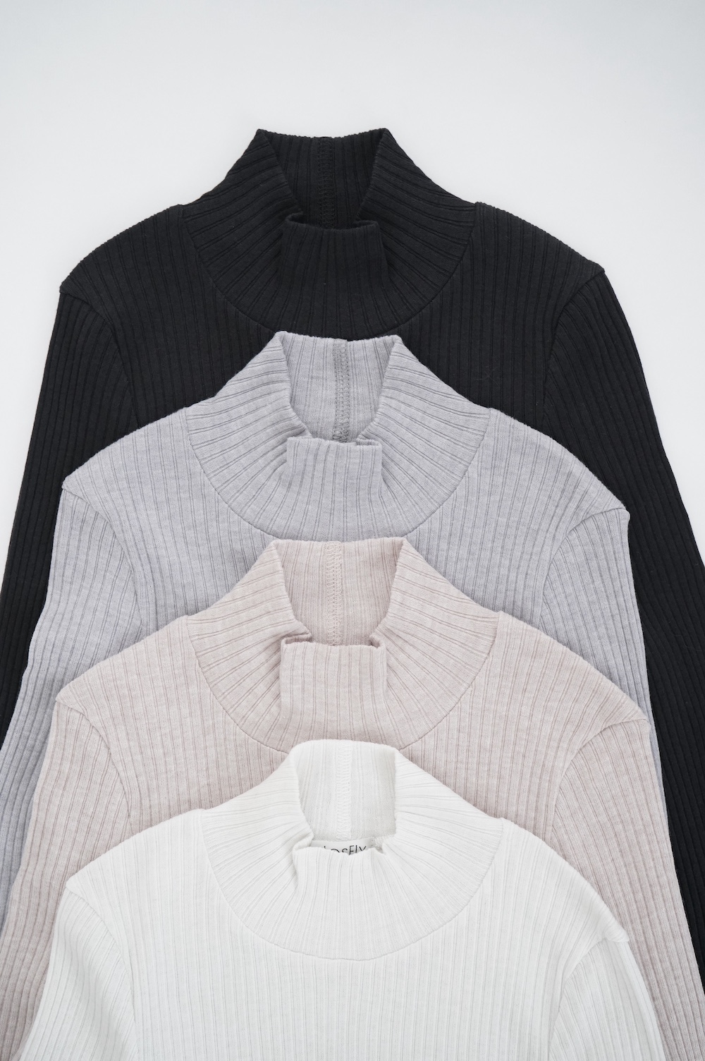 CLOSELY CLICK PEBBLE ウォッシャブルコットンシルクテレコハイネック