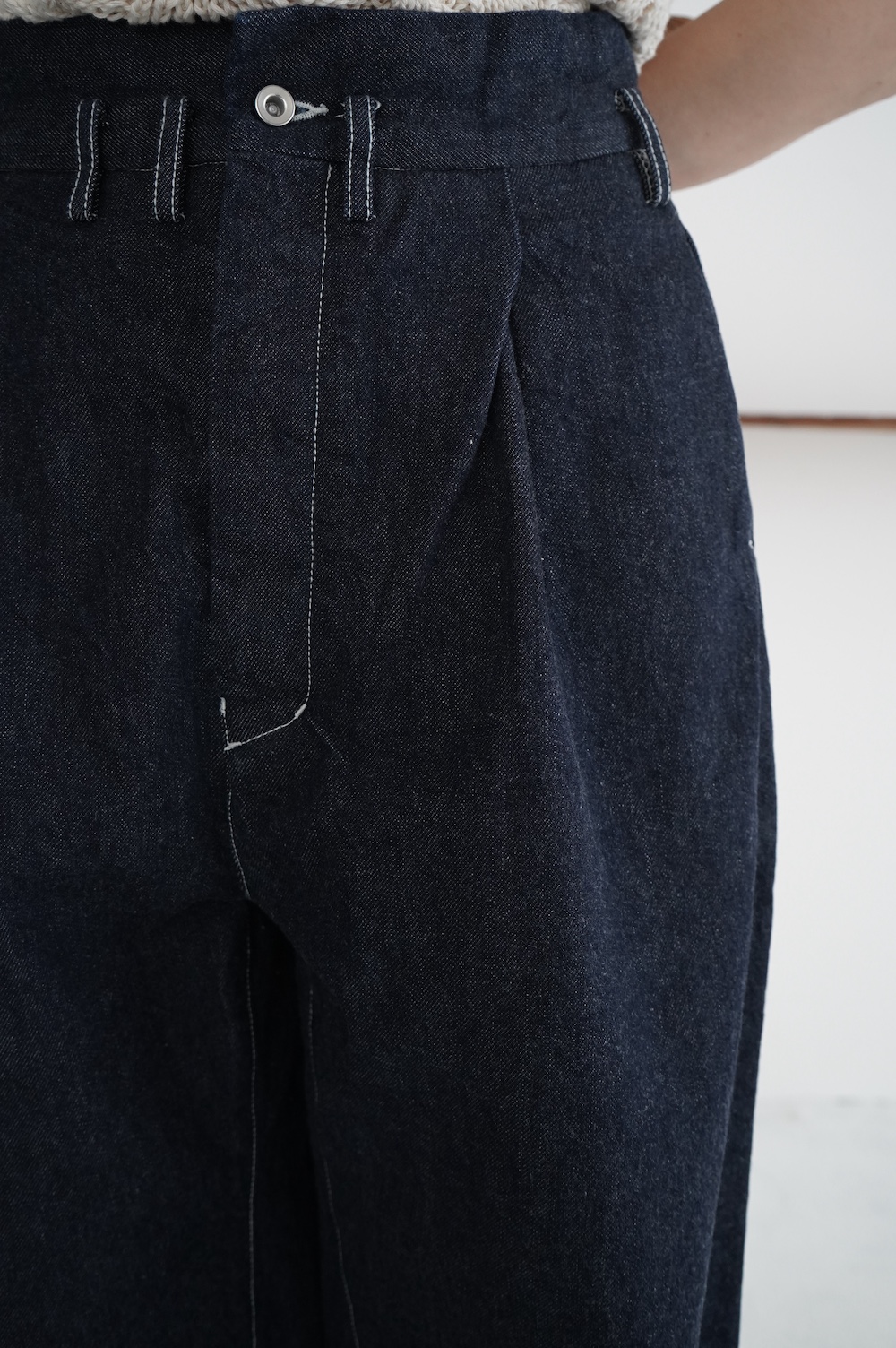 FIRMUM  インディゴセルビッチコモンデニム　ワンタックパンツ