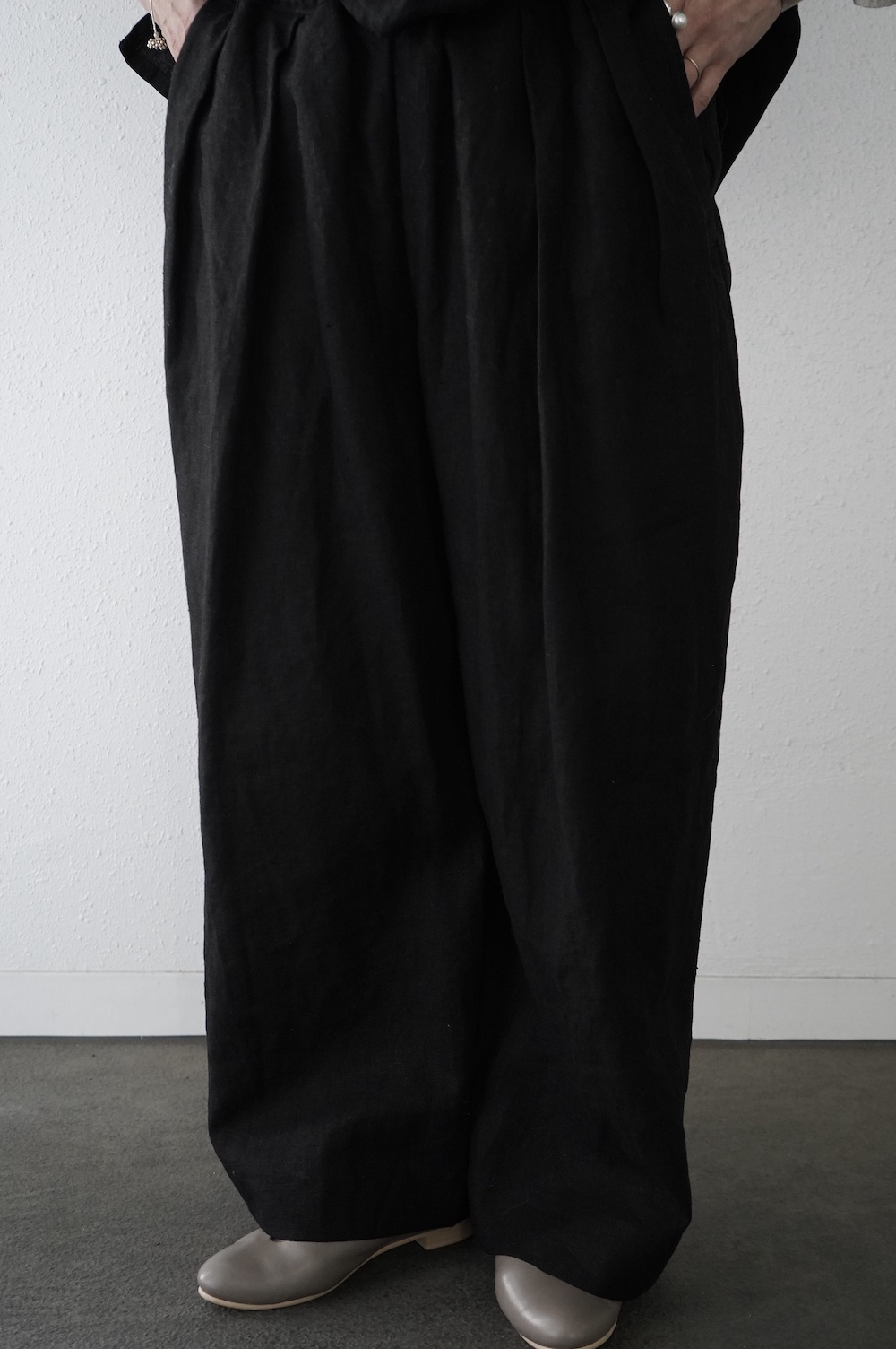 ARTE POVERA リネンキャンバス 2タックイージーパンツ annabelle 