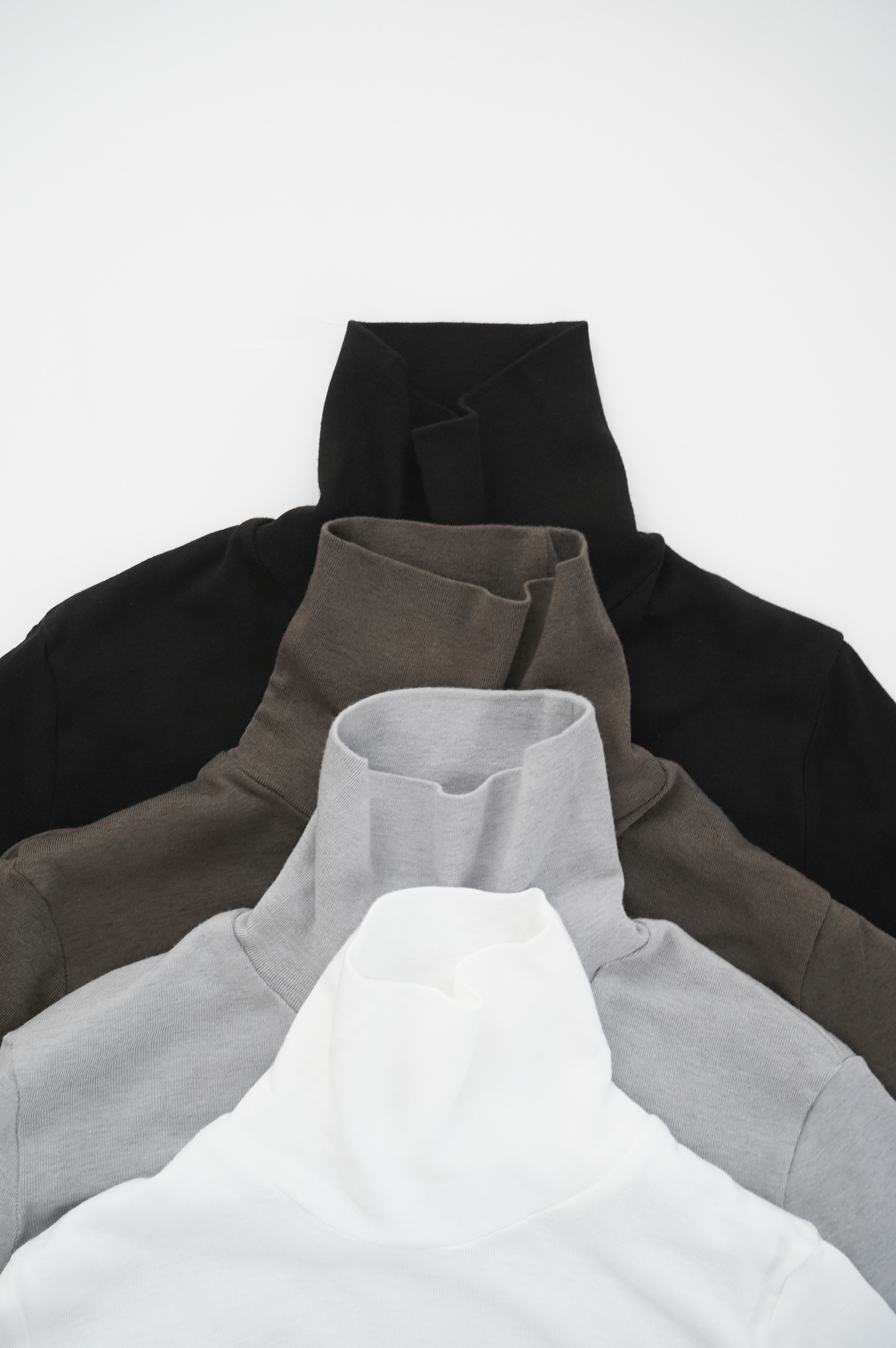 ゴーシュ　コットンカシミアフライスタートルネック