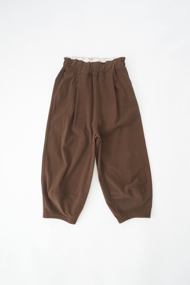 FIRMUM　ポリエステルコーデュロイ　エンピツパンツ