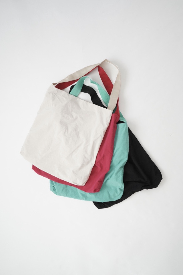 DDUD　ナイロンタッサーショルダーバッグ