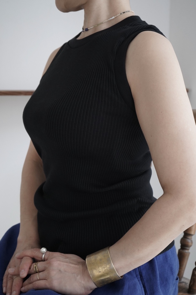 CLOSELY CLICK PEBBLE スーピマコットン変則テレコタンクトップ