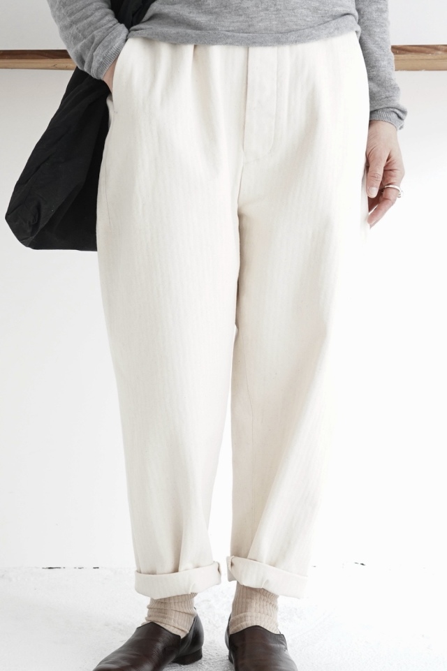 FIRMUM  スタンダードヘリンボーン　テーパードパンツ