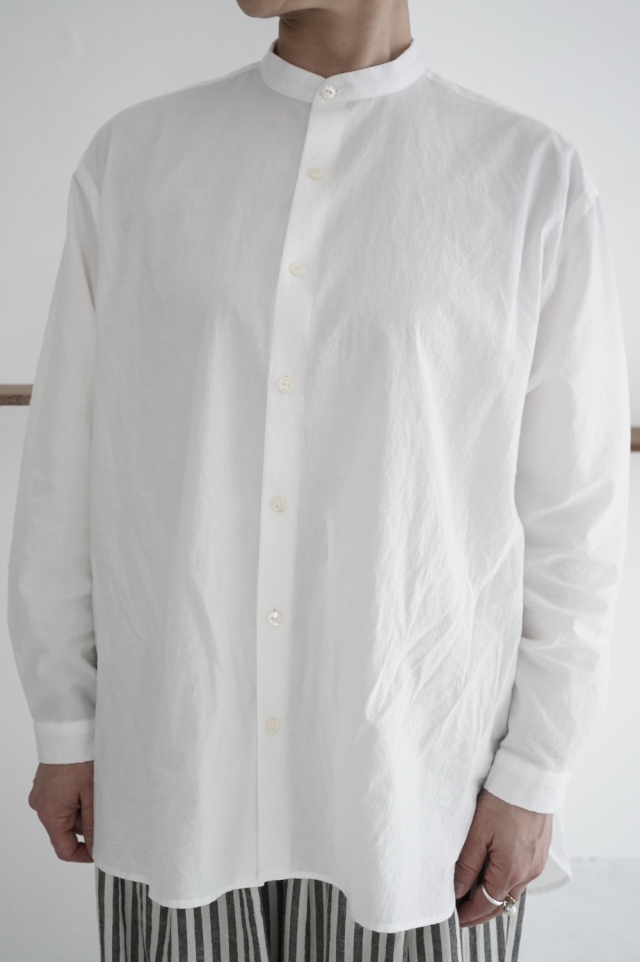 klause スタンドカラーシャツ(コットン）