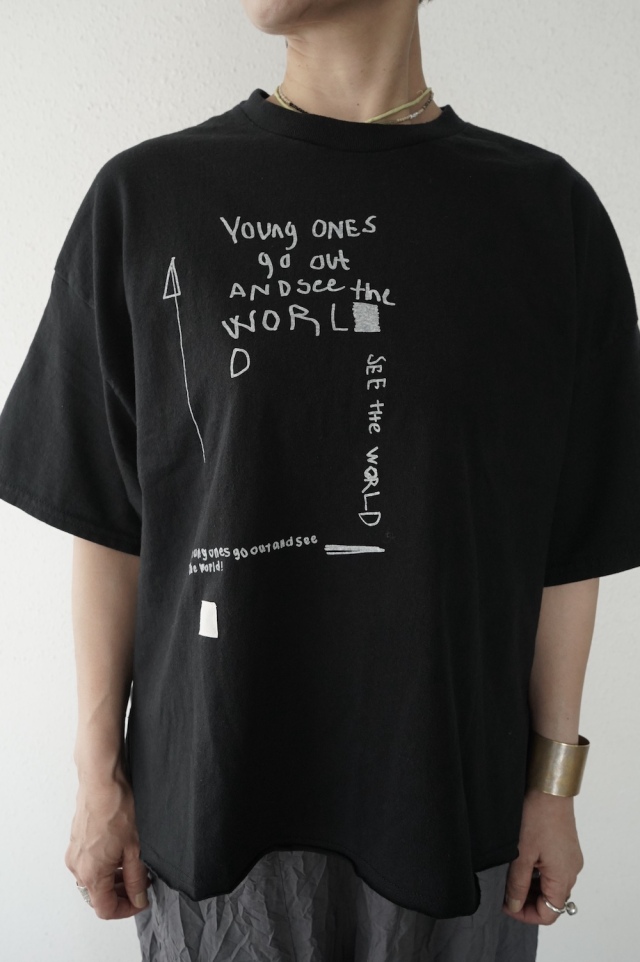 ARTE POVERA ギルダン　リメイク「若者よ世界を見よう」Tee（文字）