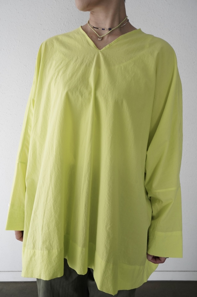 klause Wide V neck shirts(コットン）