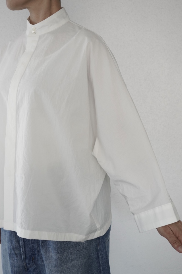 NATIVE VILLAGE ”NO.07/landscape”　バンドカラーブラウス