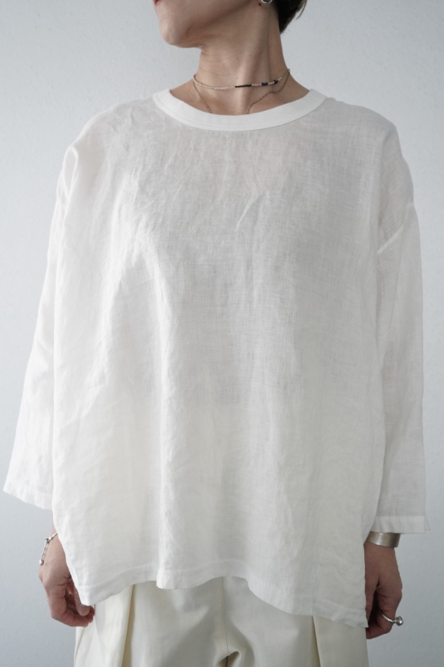 ARTE POVERA リネン製品染めクルーネックブラウス
